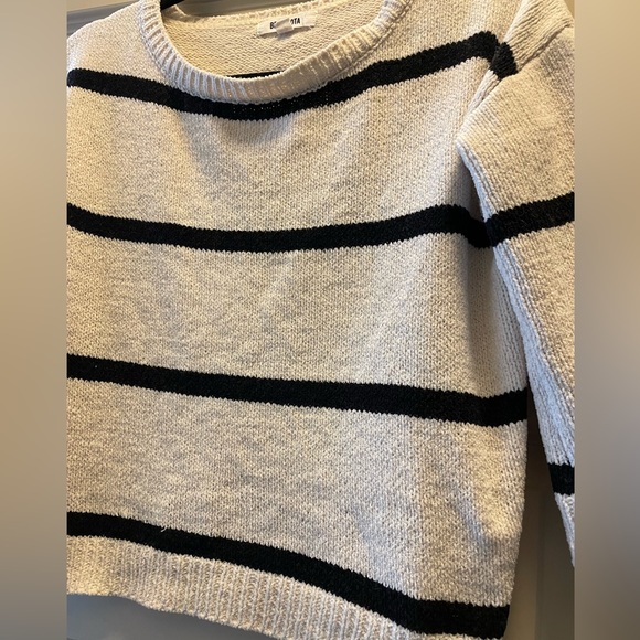 Cropped BB Dakota black and cream striped sweater soft 3/4 sleeves xs - Picture 2 of 2